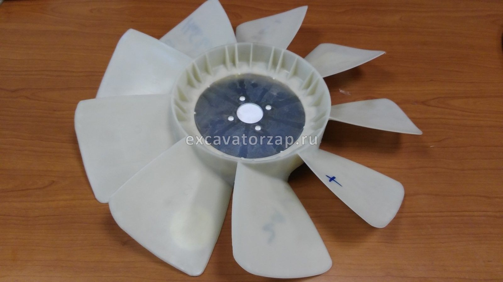 Крыльчатка вентилятора TEREX 6110111M91