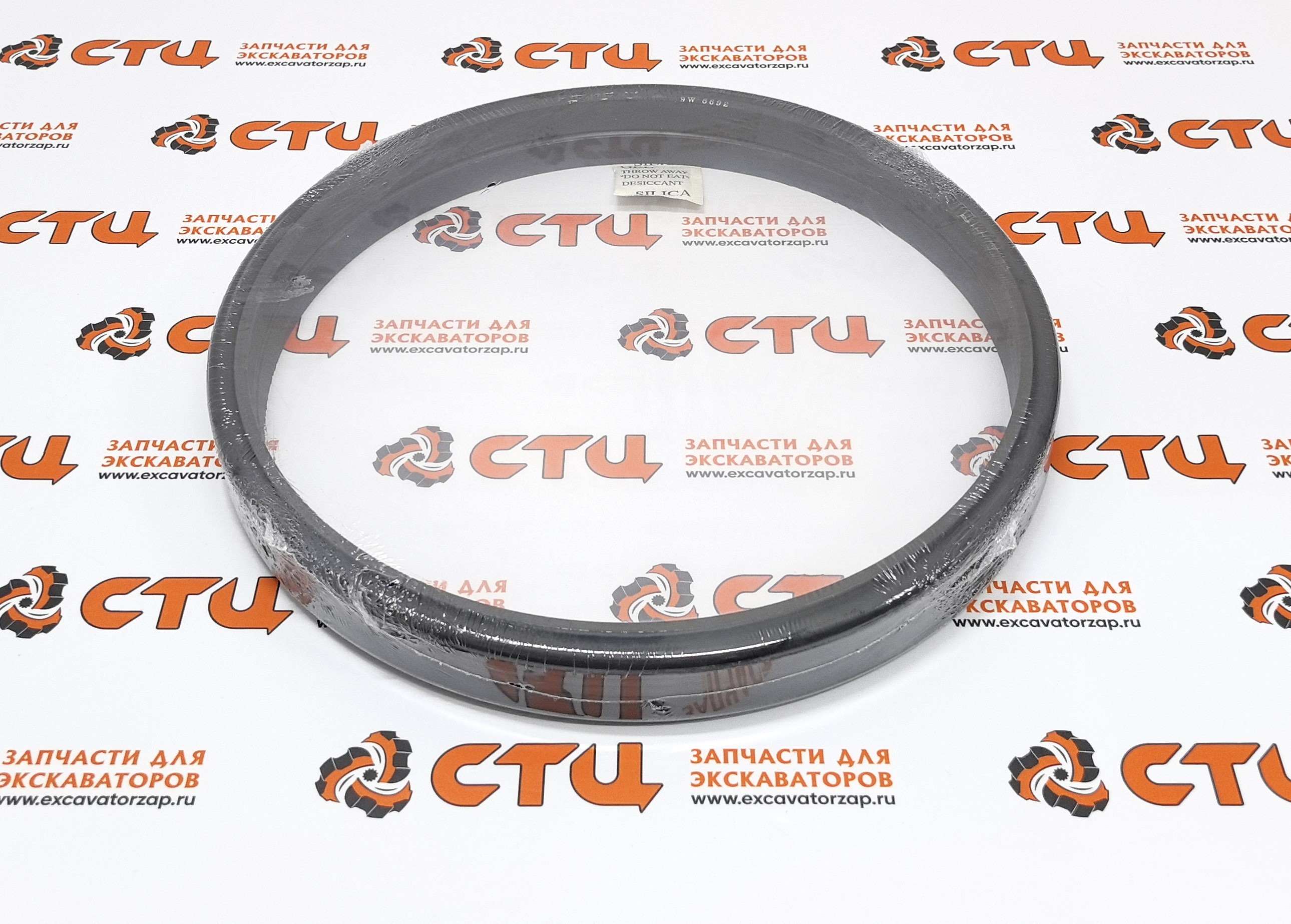 Уплотнение плавающее XKAQ-00219 редуктора хода экскаватора Hyundai R140LC, R180LC, R210LC, R215LC