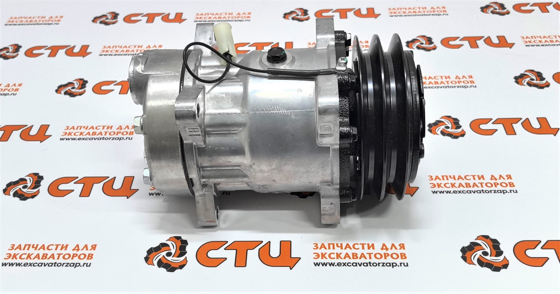 Компрессор кондиционера экскаватора погрузчика VOLVO BL61, BL71 VOE15082744, VOE118820069